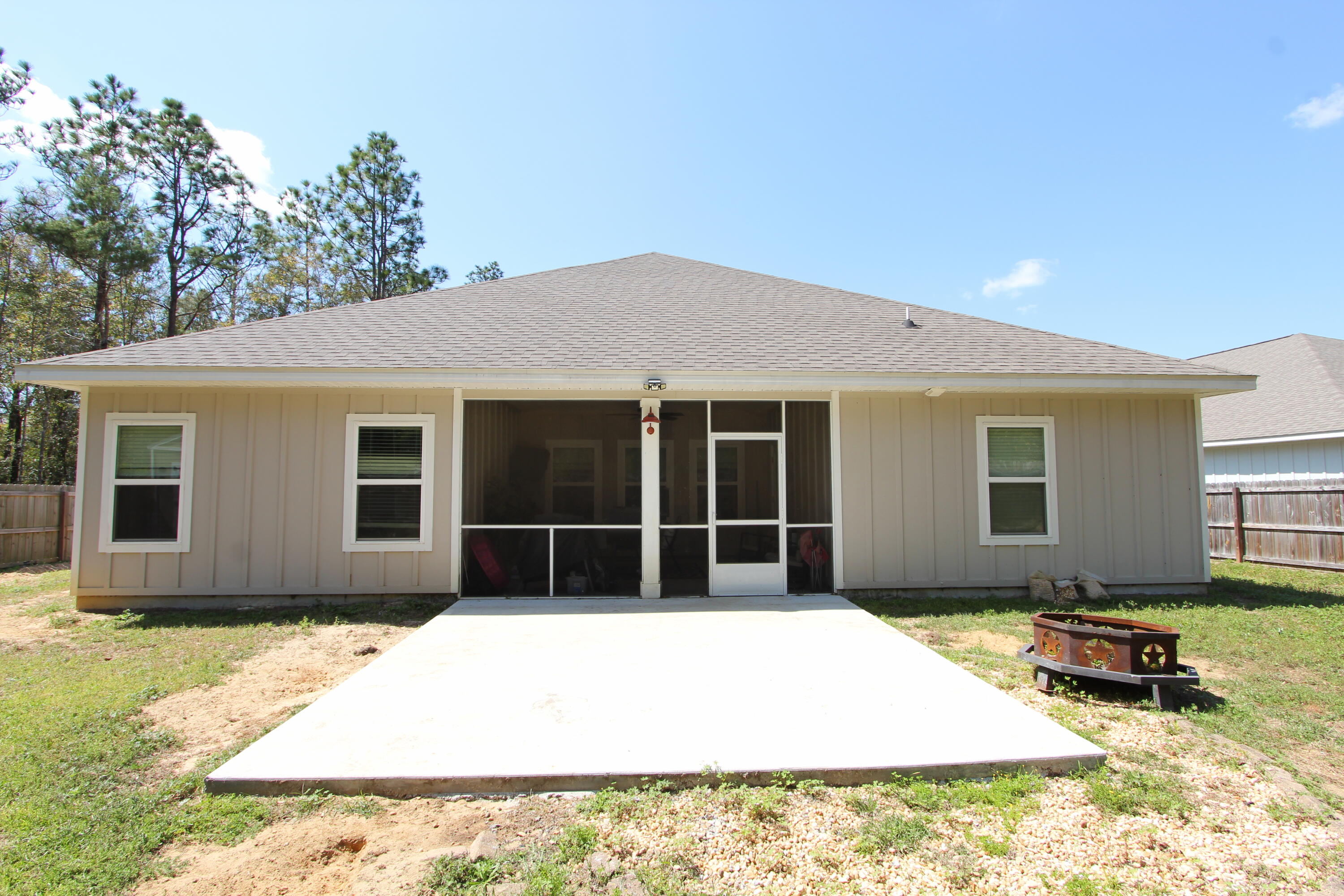2462 Dakota Way Crestview, FL 32536 - Photo 27 of 31 IMG_4880
