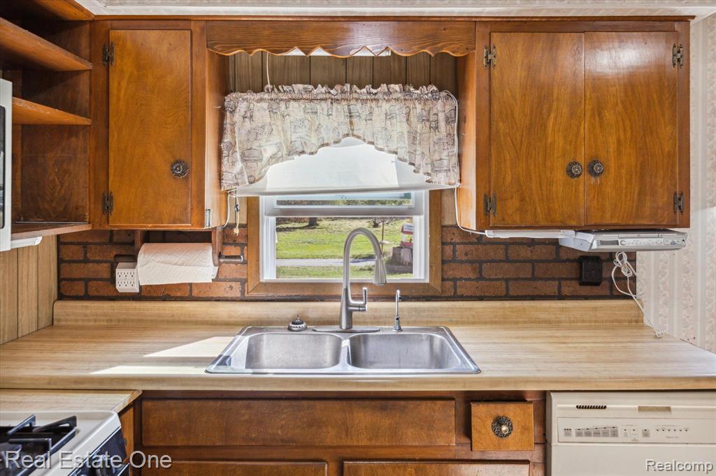 4575 Cummings Road Rhodes, MI 48652 - Photo 14 of 40