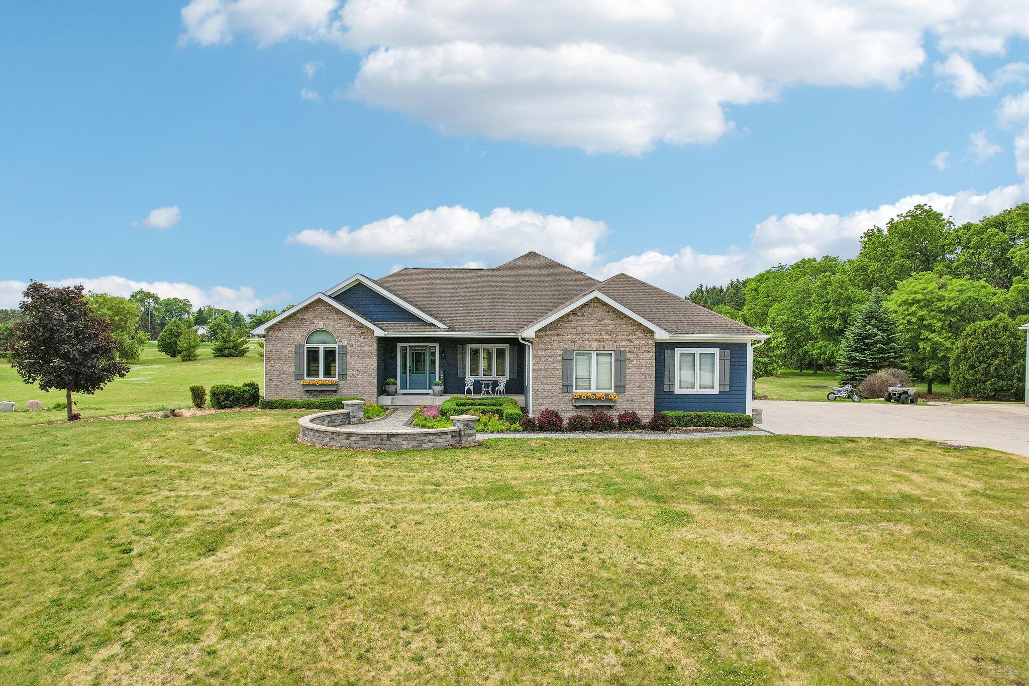 1611 51st Street Raymond, WI 53108 - Photo 2 of 70 102-web-or-mls-51st St-S1006-100
