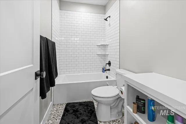 $1,225,000 | 14947 Red Barn Court, Caldwell, ID 83607