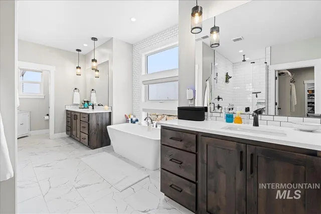 $1,225,000 | 14947 Red Barn Court, Caldwell, ID 83607