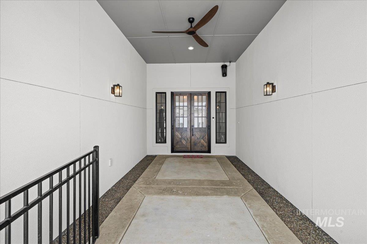 14947 Red Barn Court Caldwell, ID 83607 - Photo 6 of 46