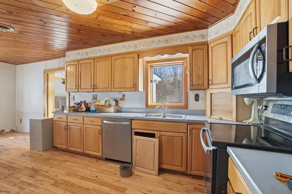 $259,000 | 21 Independence Lane, East Millinocket, ME 04430