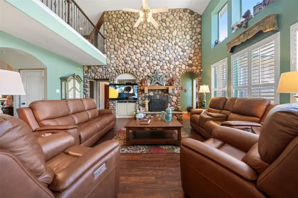 $899,900 | 26110 Cross Hollow Lane, Cypress, TX 77433