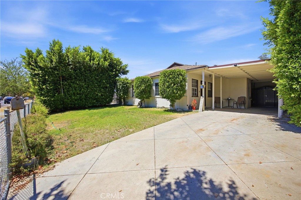 9652 Rincon Avenue Pacoima, CA 91331 - Photo 3 of 40