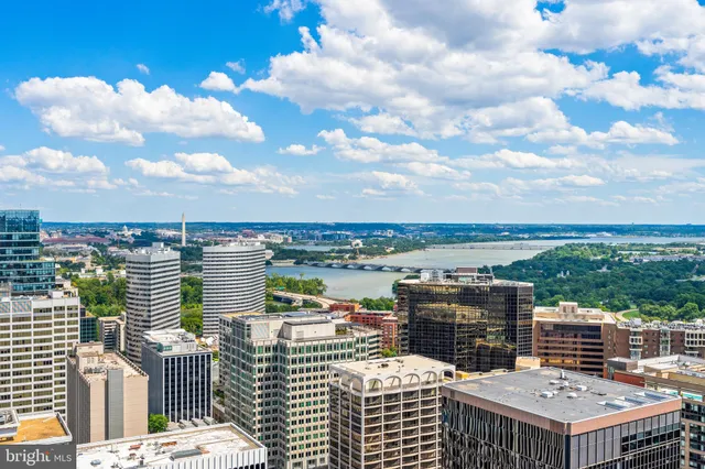 $2,200,000 | 1781 North Pierce Street, Unit 1201, Arlington, VA 22209