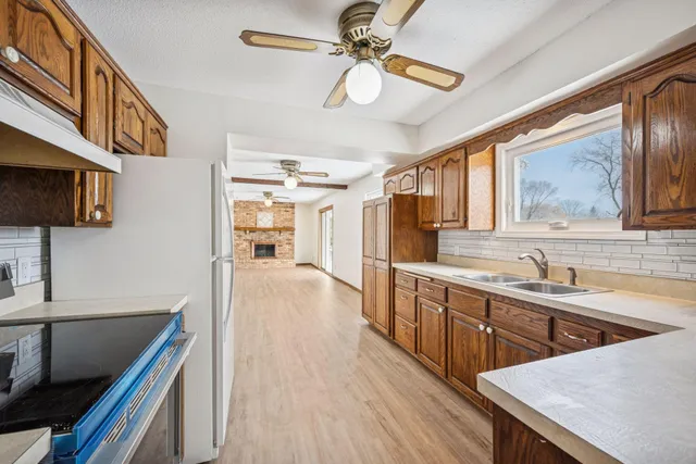 $529,900 | 7050 Pioneer Trail, Greenfield, MN 55357