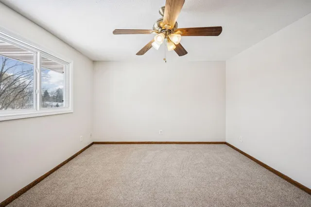 $529,900 | 7050 Pioneer Trail, Greenfield, MN 55357