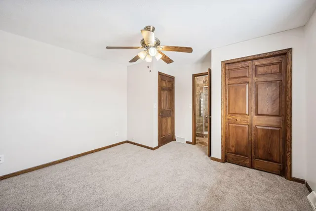 $529,900 | 7050 Pioneer Trail, Greenfield, MN 55357