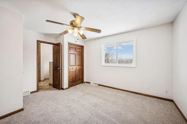 $474,900 | 7050 Pioneer Trail, Greenfield, MN 55357