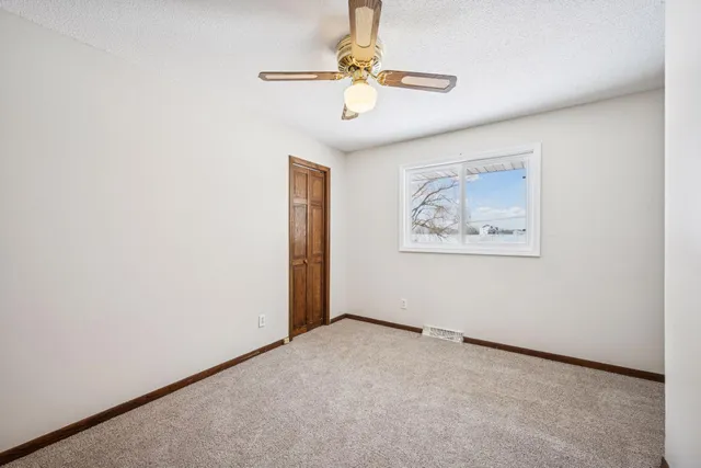 $529,900 | 7050 Pioneer Trail, Greenfield, MN 55357