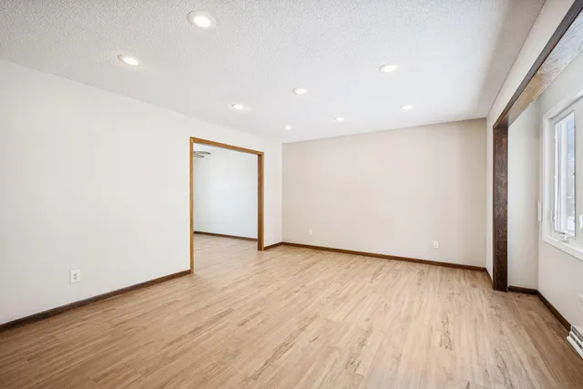 $529,900 | 7050 Pioneer Trail, Greenfield, MN 55357