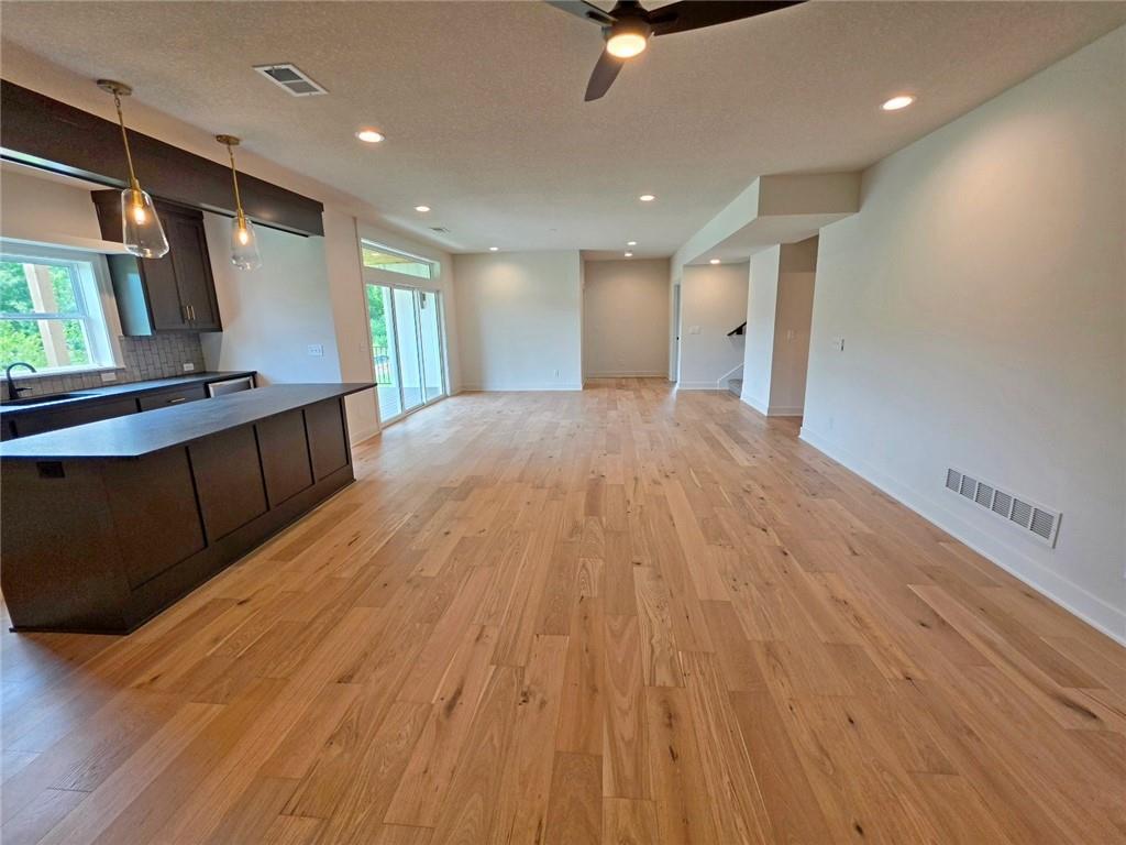 11240 South Gleason Road Olathe, KS 66061 - Photo 29 of 38