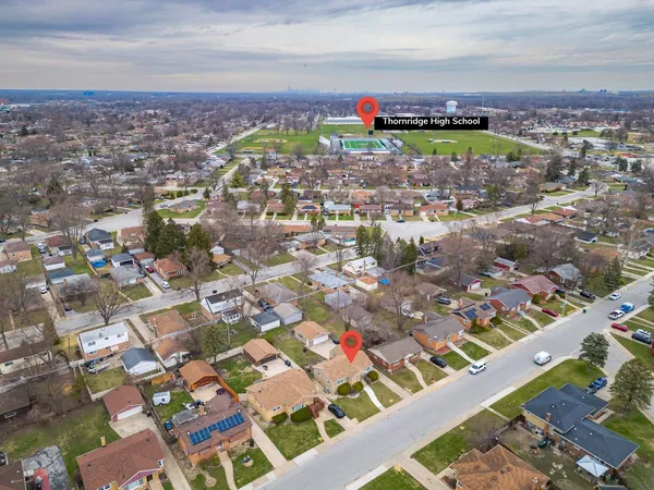 $339,999 | 15566 Gouwens Lane, South Holland, IL 60473