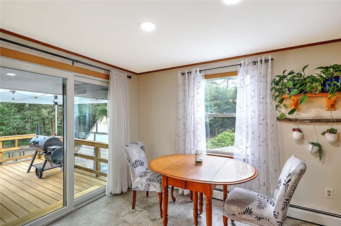 89 Skunk Hill Road Hopkinton, RI 02832 - Photo 23 of 50