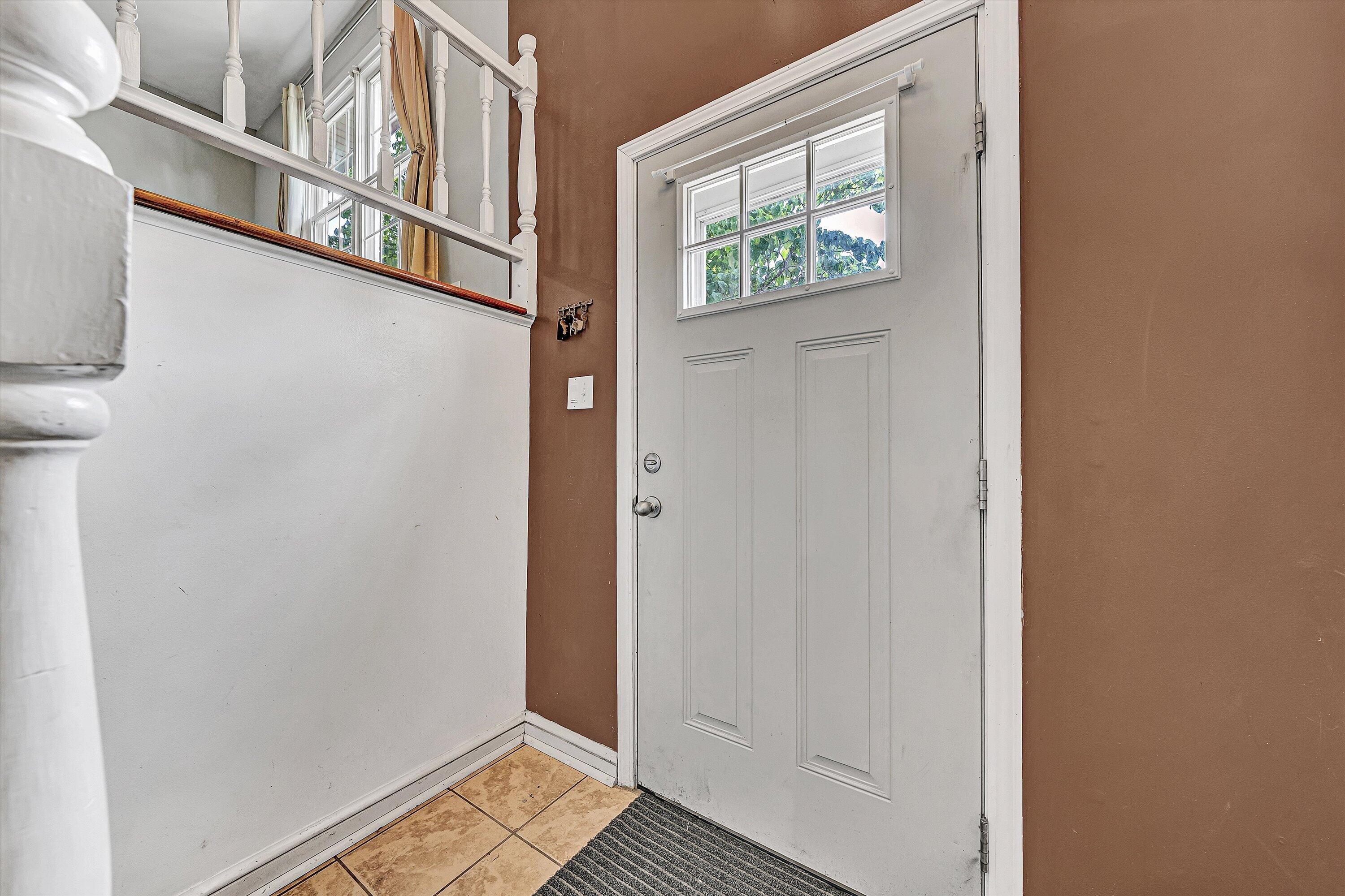 508 Santee Road Roanoke, VA 24019 - Photo 5 of 32 05-DSC00223