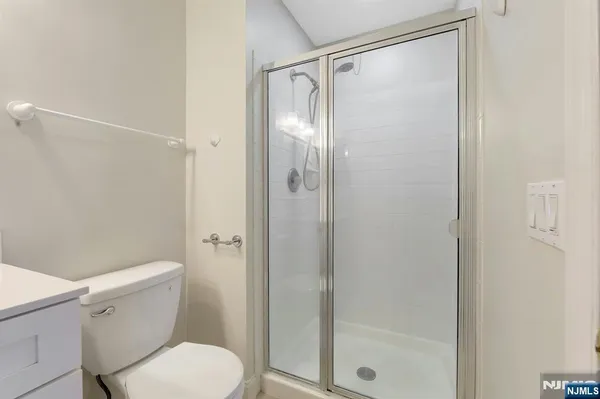 $3,300 | 2109 Henry Court, Mahwah, NJ 07430
