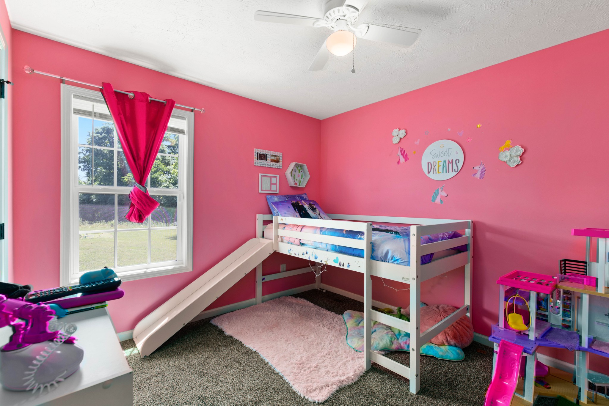 306 Meadows Road Portland, TN 37148 - Photo 22 of 31 a bedroom with furniture and a bed