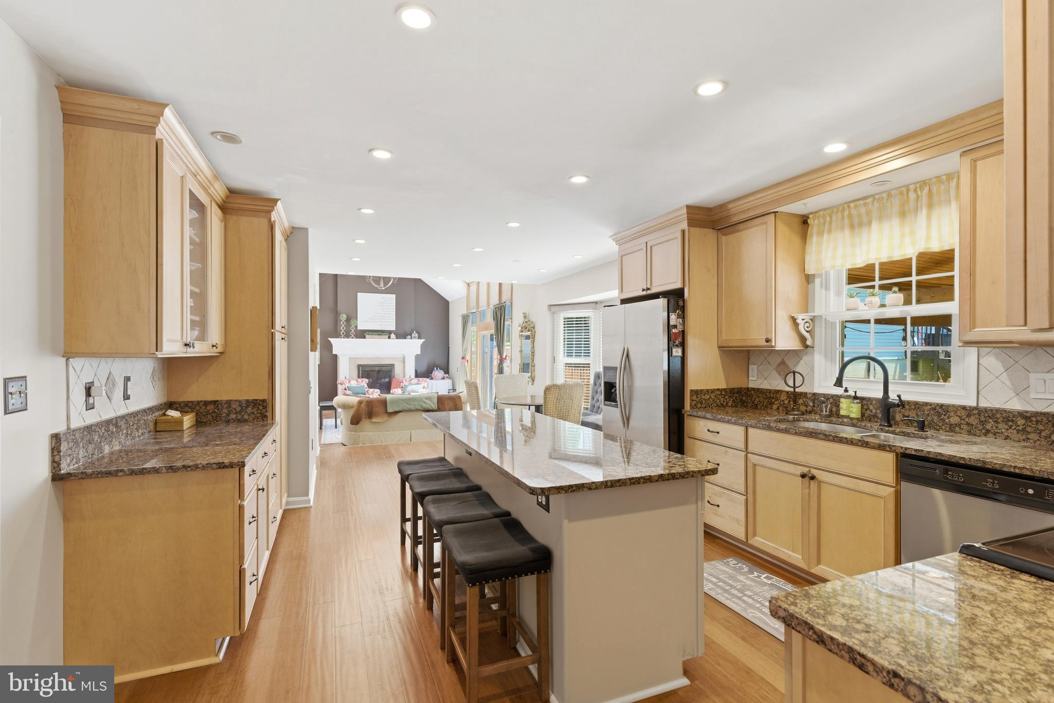 19201 Forest Brook Road Germantown, MD 20874 - Photo 10 of 60