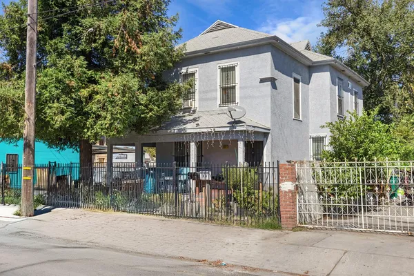 $449,900 | 1211 East Main Street, Stockton, CA 95205