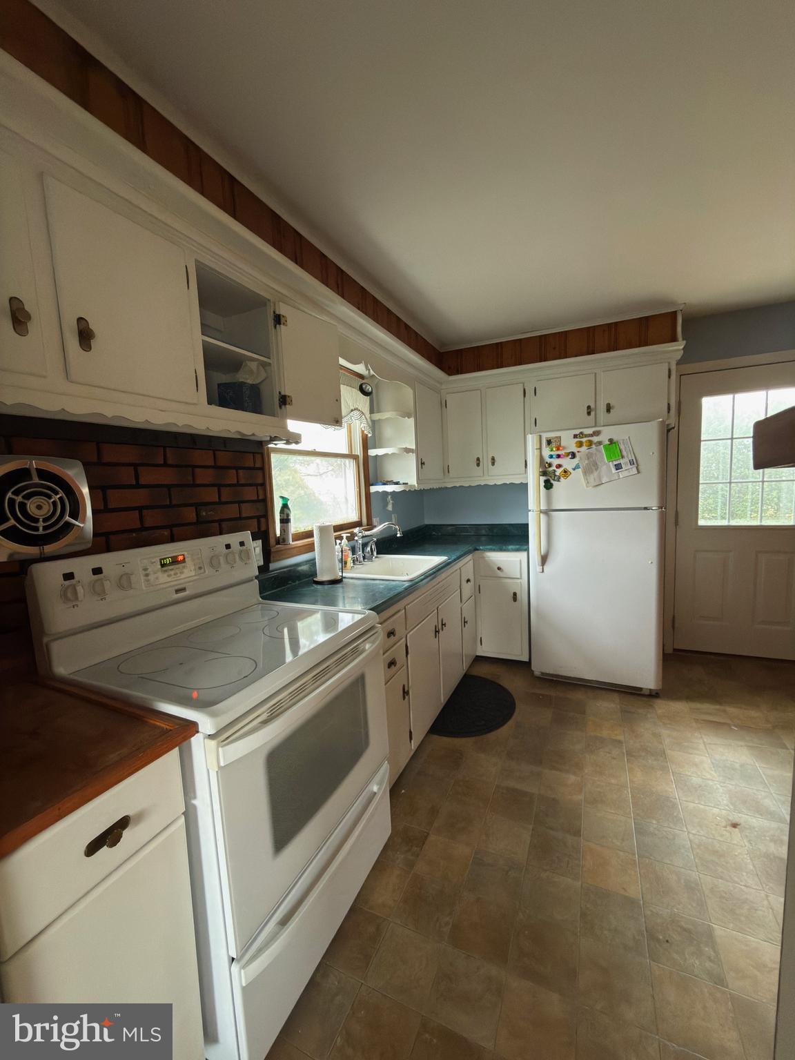 51 Mahoney Road Pennsville, NJ 08070 - Photo 5 of 12