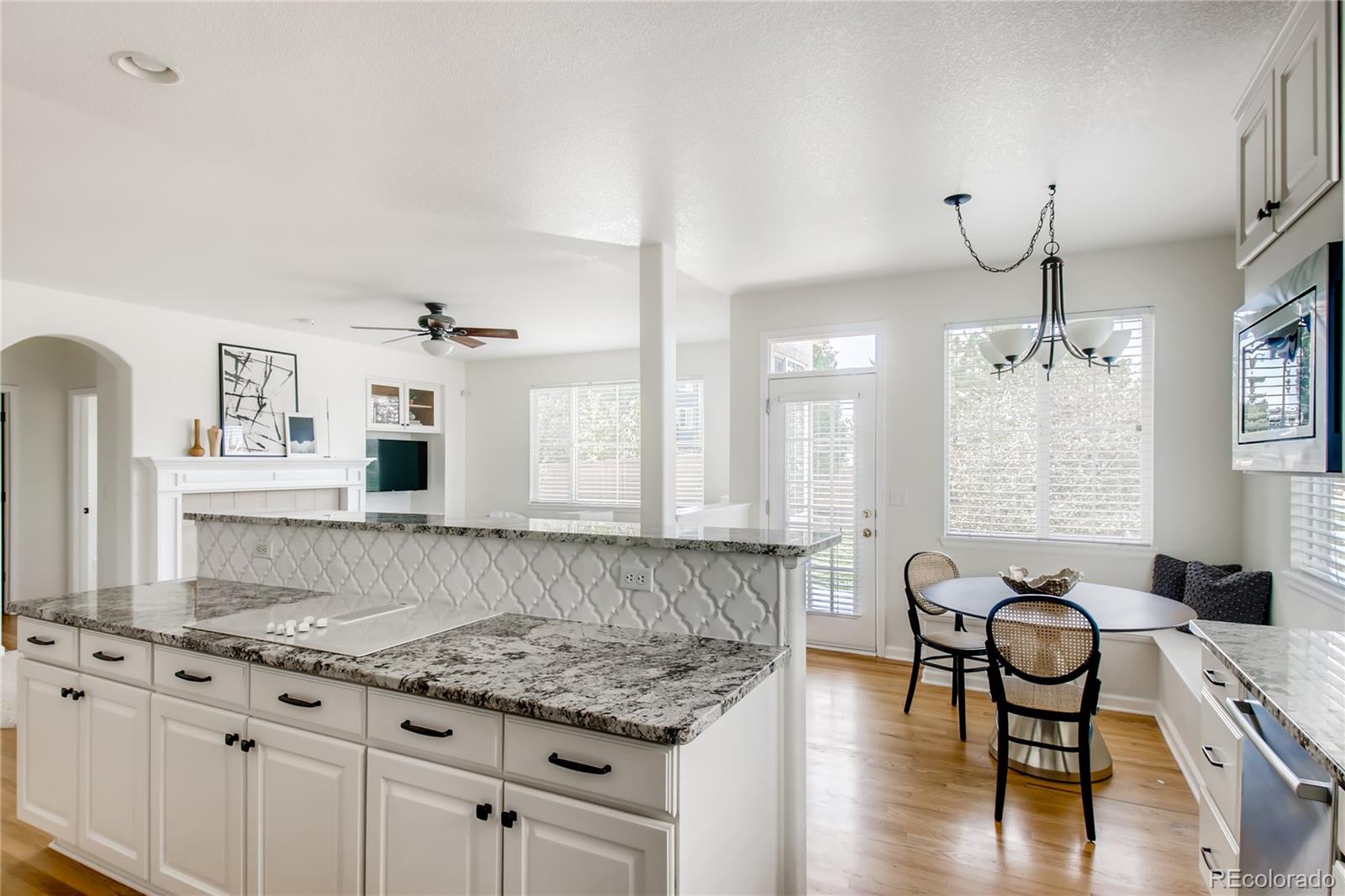 10565 Laurelglen Circle Highlands Ranch, CO 80130 - Photo 10 of 39