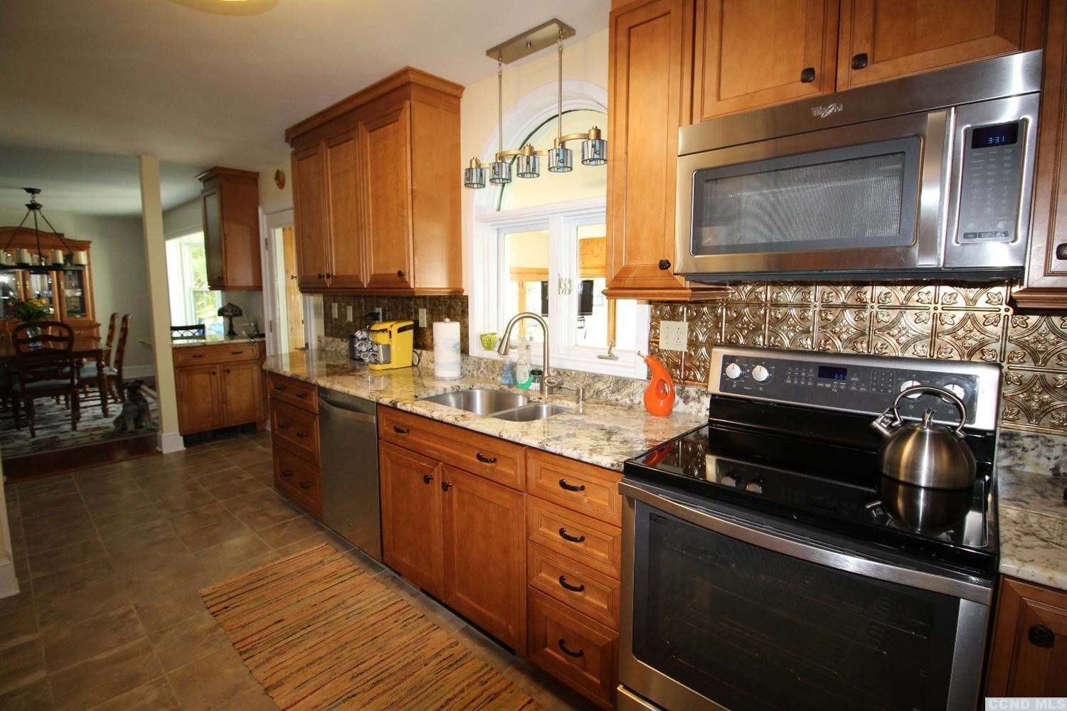 27 State Farm Road Kinderhook, NY 12184 - Photo 3 of 10 Photo 3