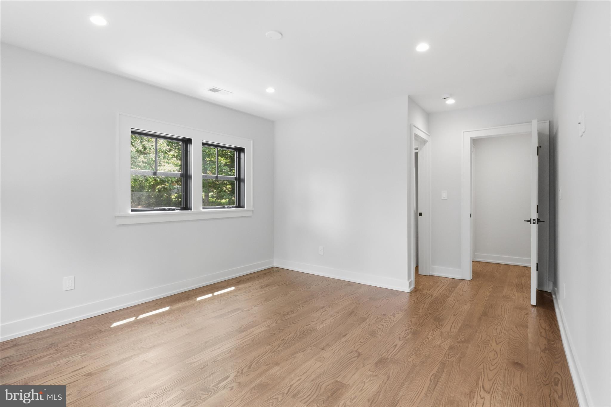 5921 Chesterbrook Road McLean, VA 22101 - Photo 49 of 87
