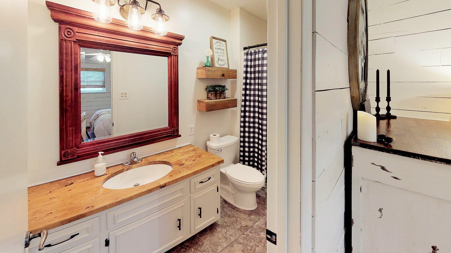 3079 Oakland Road Philadelphia, TN 37846 - Photo 25 of 39 3079-Oakland-Rd-Bathroom(1)
