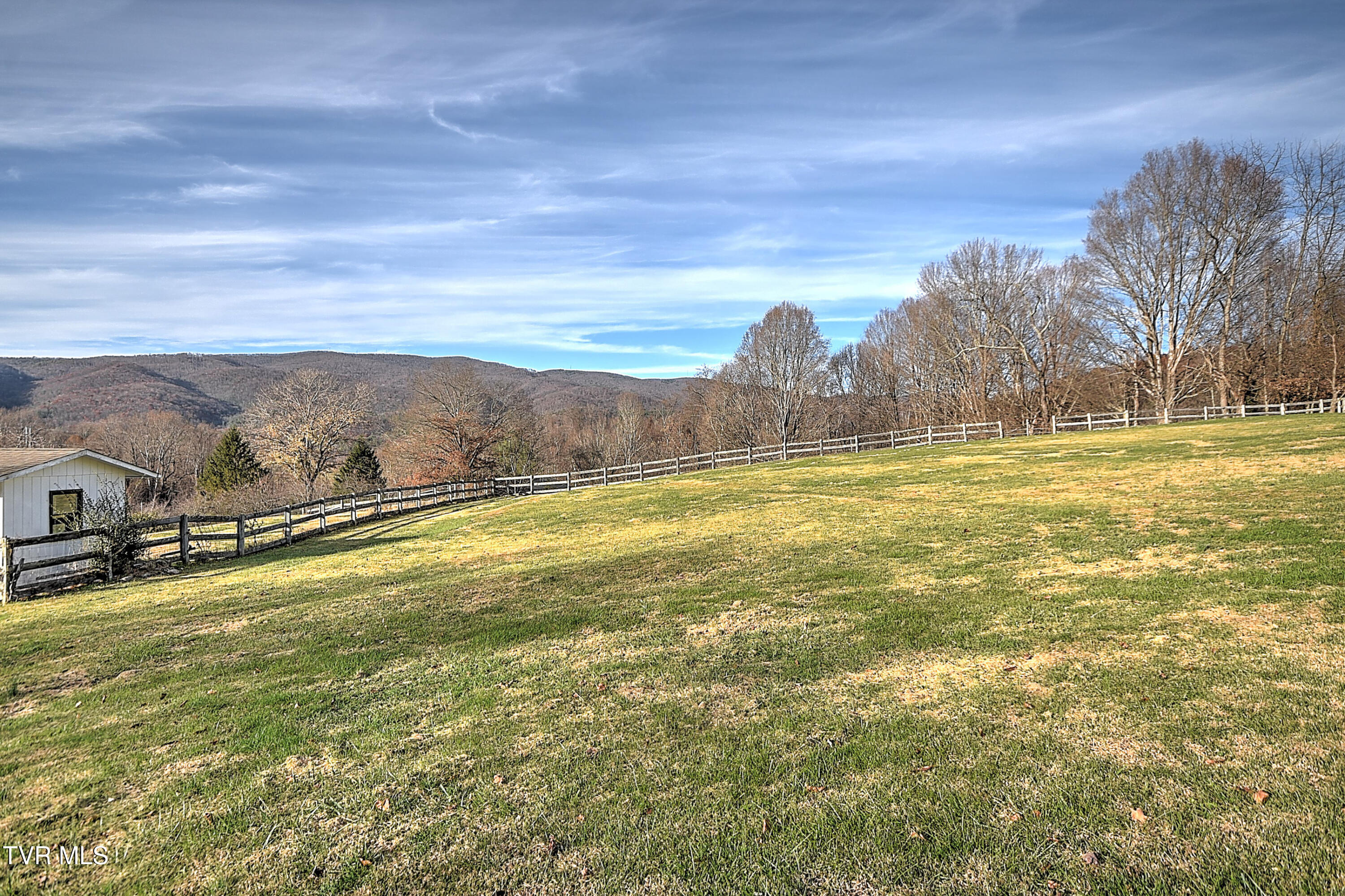 704 Willow Springs Road Elizabethton, TN 37643 - Photo 36 of 46 704 Willow Springs HH-35