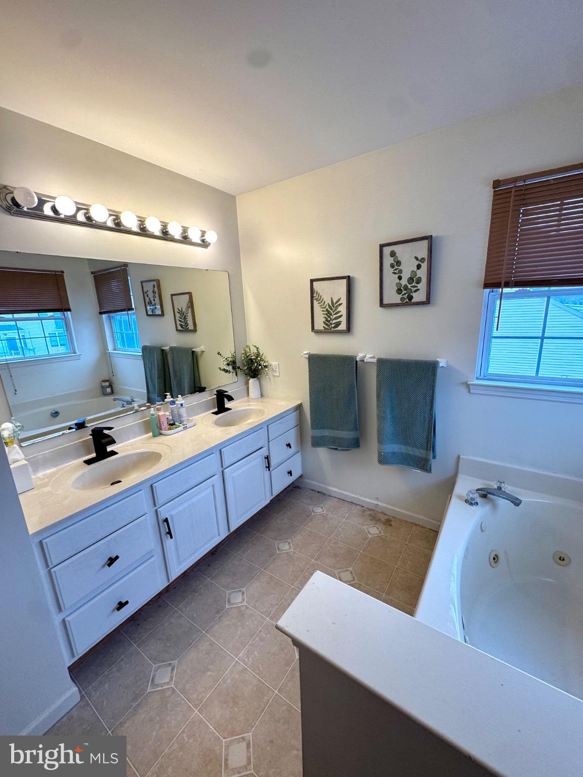 20 Mellowbrook Drive Reading, PA 19608 - Photo 21 of 39 a bed room with furniture and a mirror