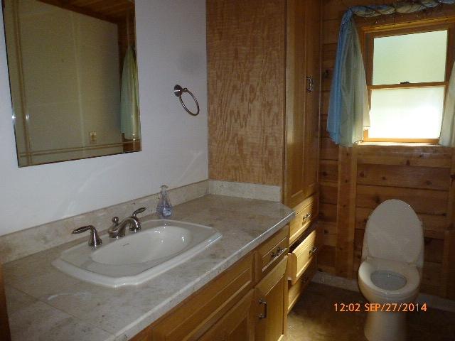 581 Beach Road Whitethorn, CA 95589 - Photo 10 of 23