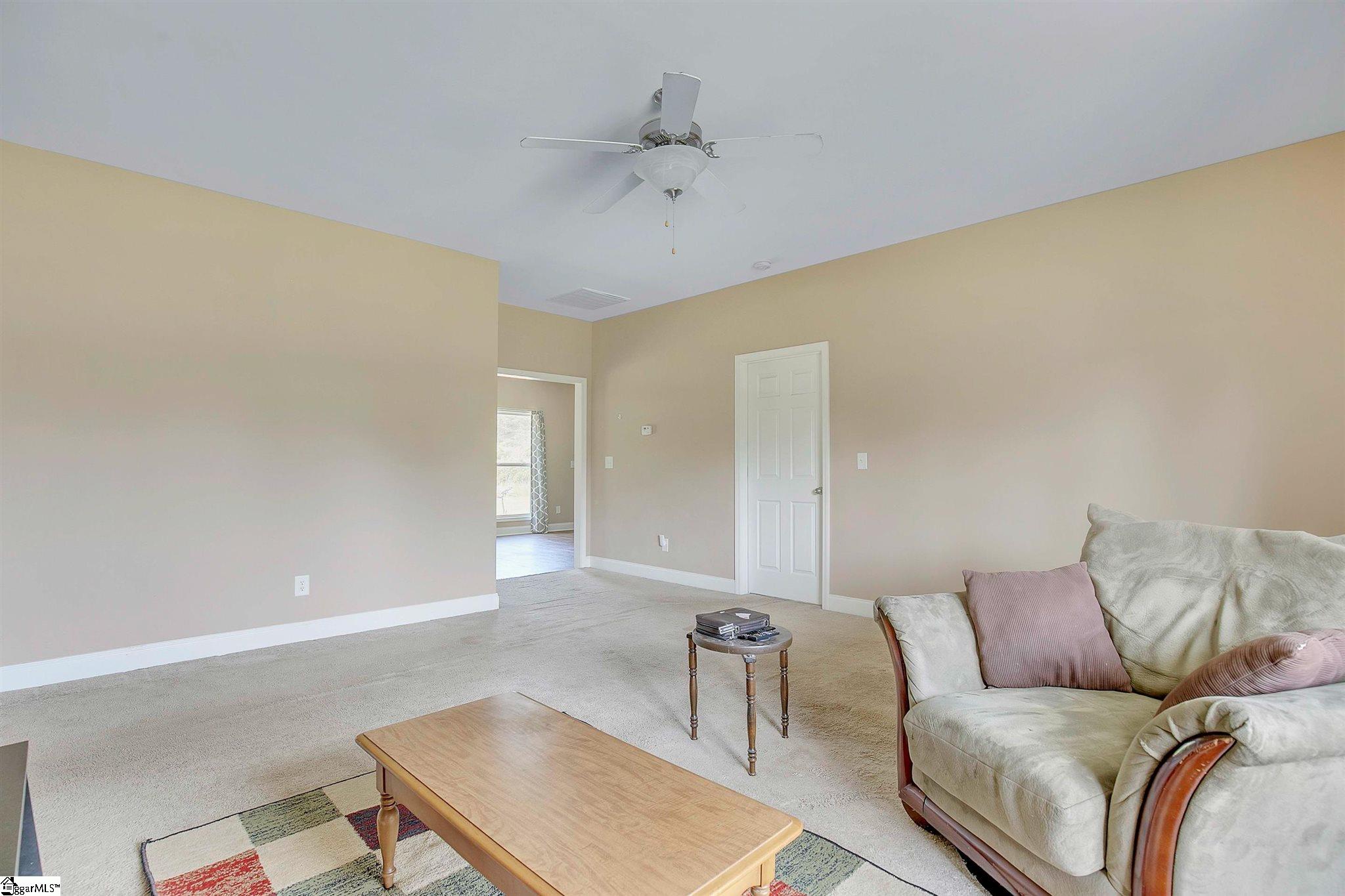 410 Old Seneca Road Six Mile, SC 29682 - Photo 6 of 31