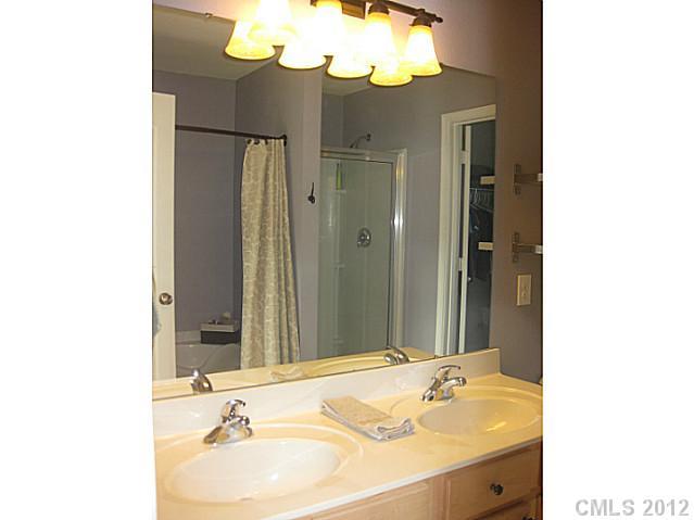 1414 River Run Road Lowell, NC 28098 - Photo 12 of 15 Gallery Image 12