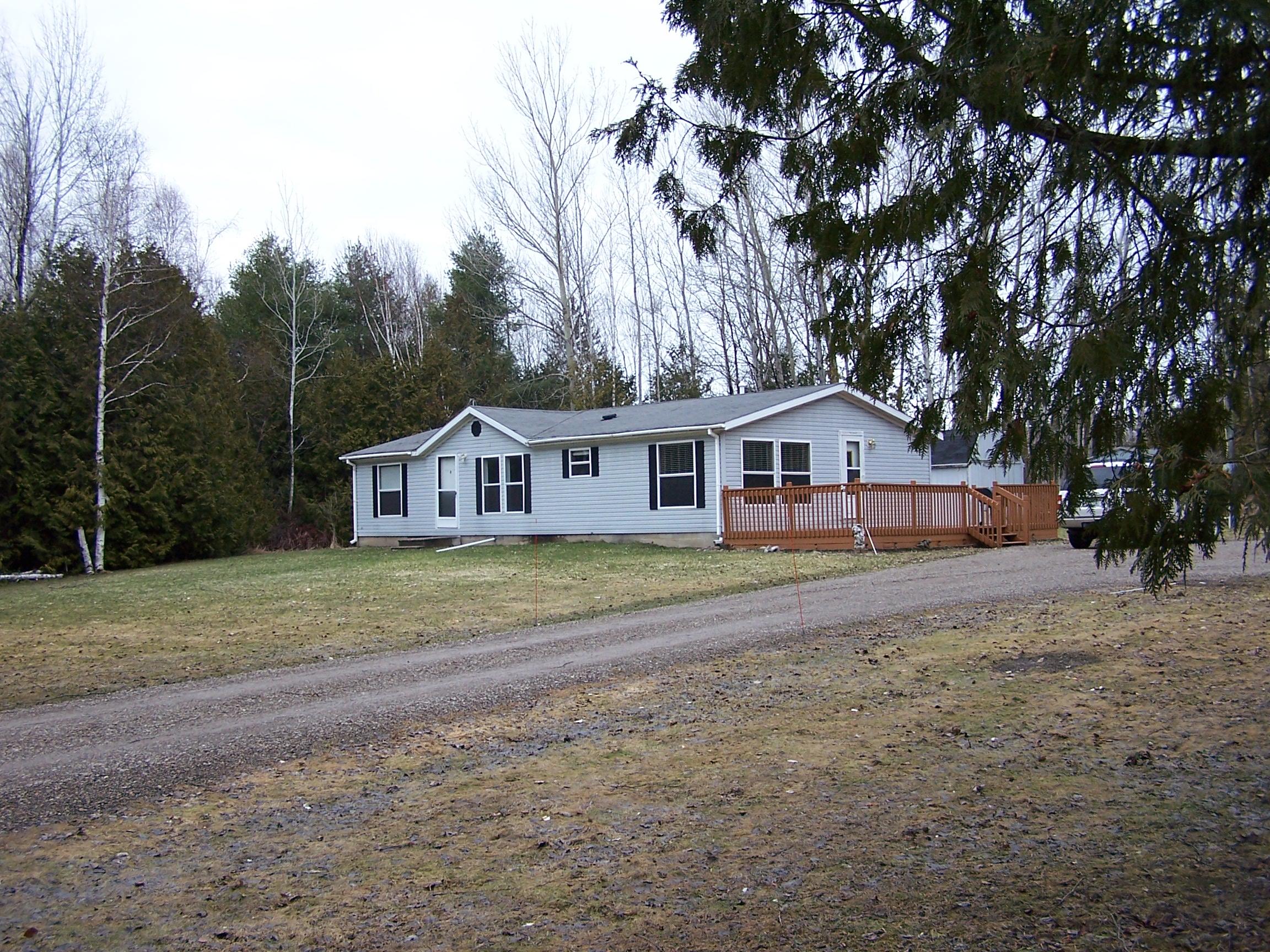 4683 Williams Road Cheboygan, MI 49721 - Photo 3 of 26 Gallery Image 3