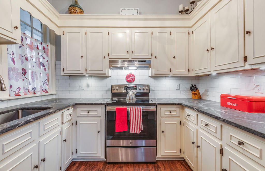 58 Rutledge Avenue, Unit D Charleston, SC 29401 - Photo 8 of 22 58 Rutledge