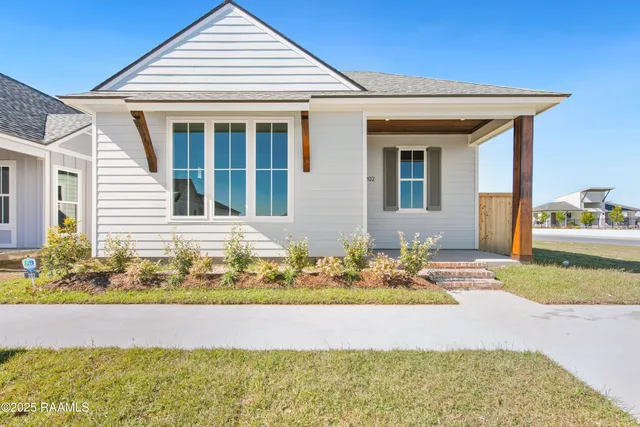 $384,999 | 202 Keystone, Scott, LA 70583