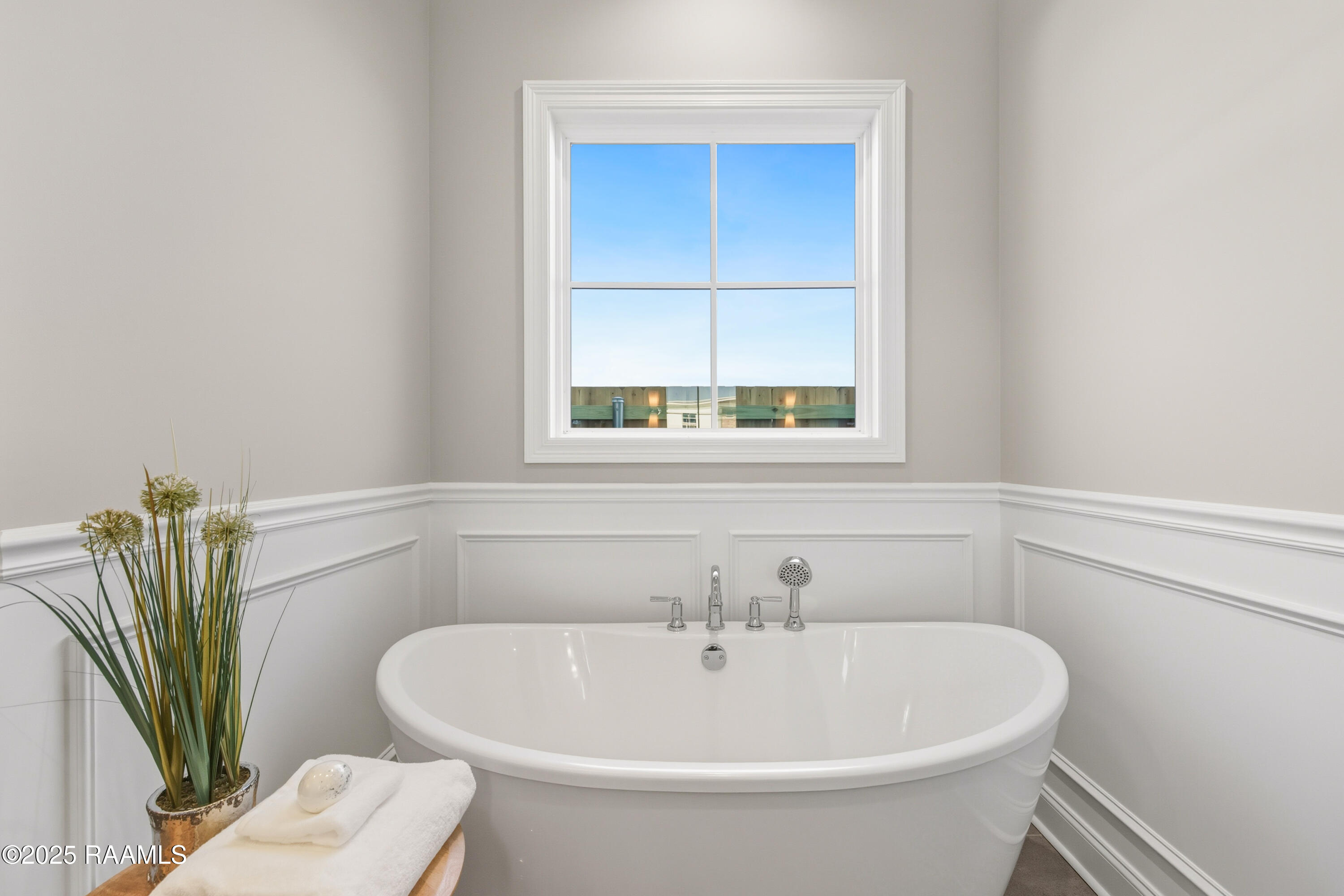 202 Keystone Scott, LA 70583 - Photo 1 of 5 Primary Bathroom