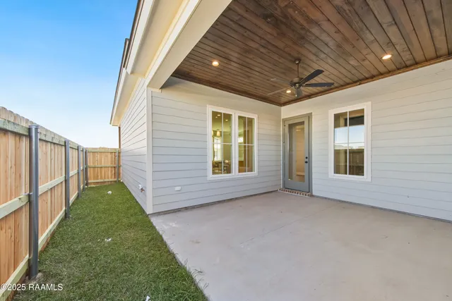 $384,999 | 202 Keystone, Scott, LA 70583