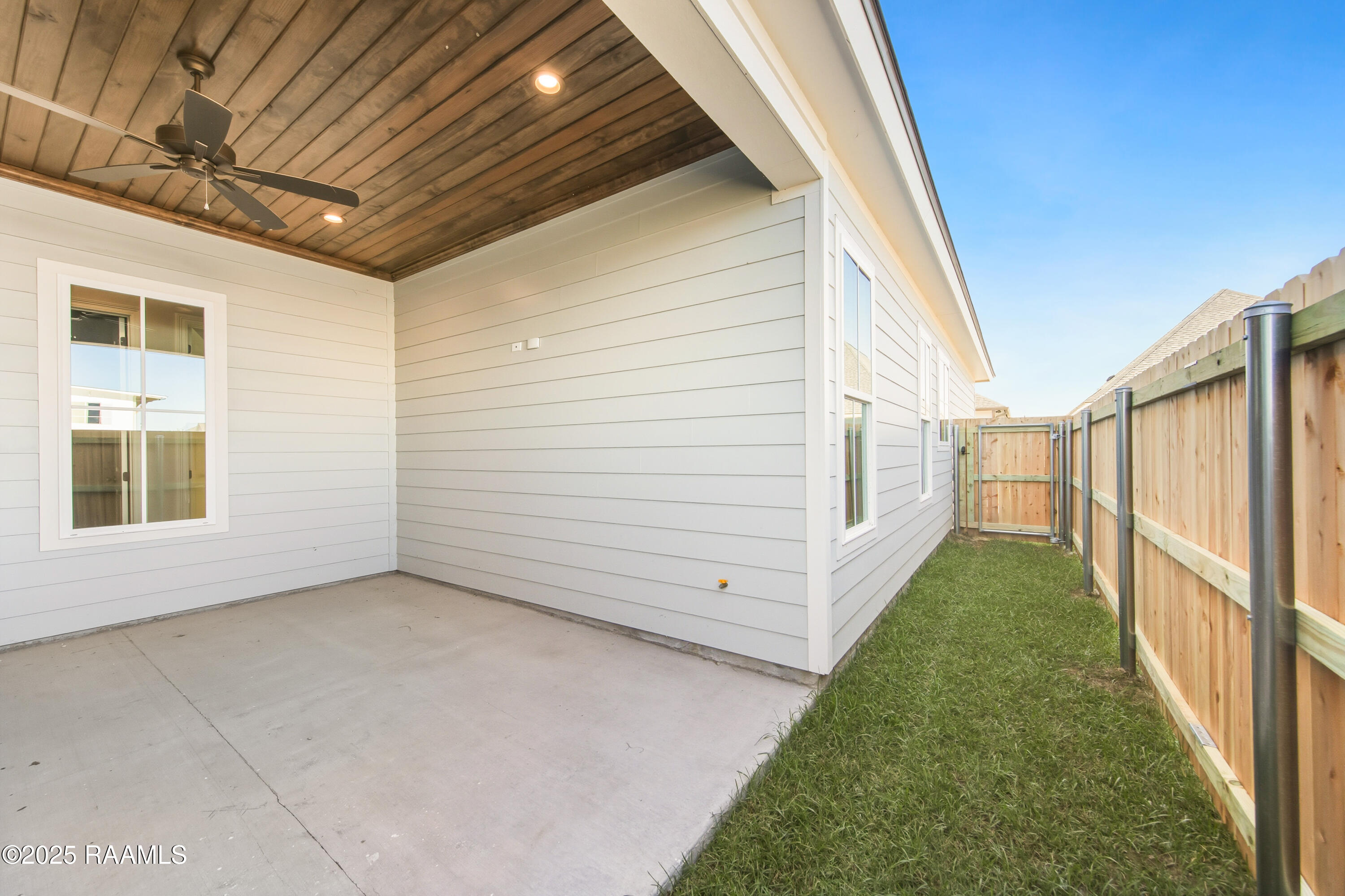 202 Keystone Scott, LA 70583 - Photo 4 of 5 Outdoor Patio