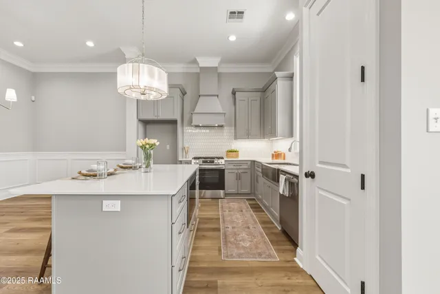 $384,999 | 202 Keystone, Scott, LA 70583