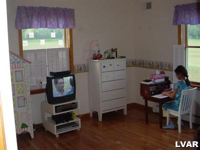 683 Rasleytown Road Pen Argyl, PA 18072 - Photo 11 of 13 Gallery Image 11