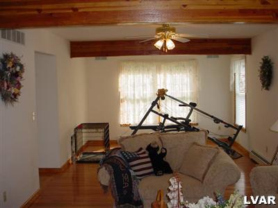 683 Rasleytown Road Pen Argyl, PA 18072 - Photo 5 of 13 Gallery Image 5