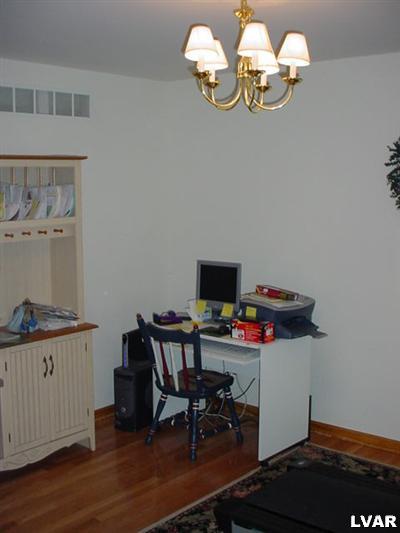 683 Rasleytown Road Pen Argyl, PA 18072 - Photo 7 of 13 Gallery Image 7