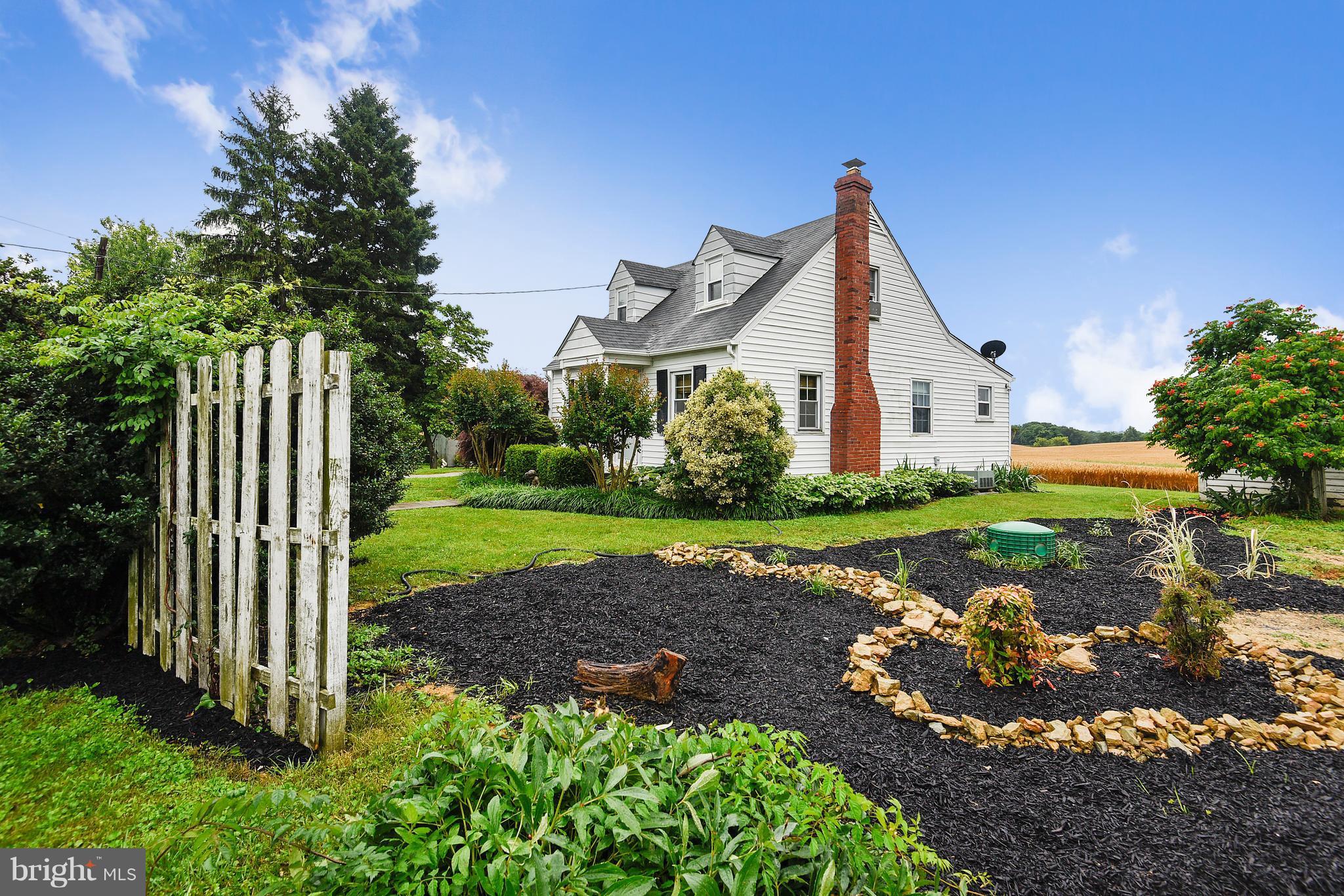 6041 Dickerson Road Tuscarora, MD 21790 - Photo 20 of 30 Extensive Landscaping