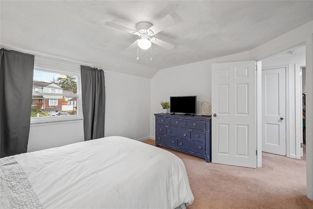 834 Shadycrest Road Pittsburgh, PA 15216 - Photo 20 of 36 Gallery Image 20