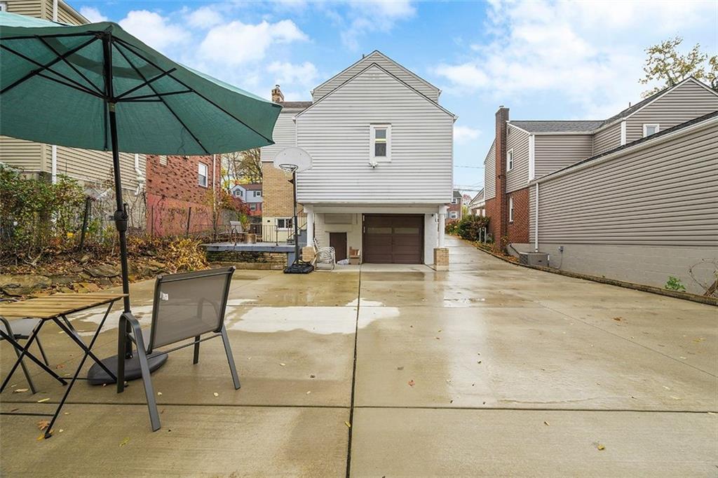 834 Shadycrest Road Pittsburgh, PA 15216 - Photo 30 of 36 Gallery Image 30