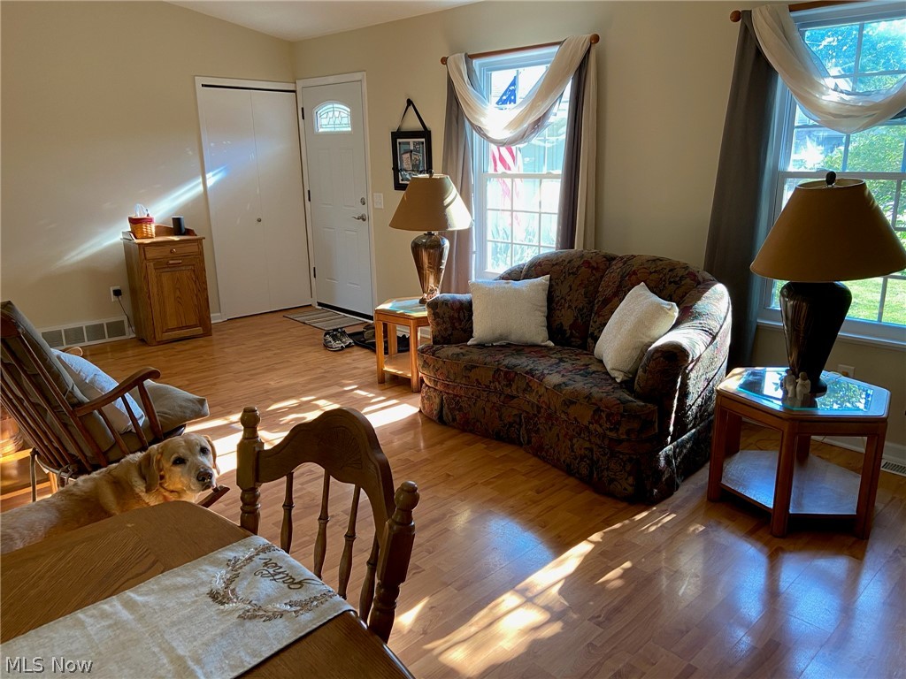 5617 Reef Road Mentor, OH 44060 - Photo 13 of 34