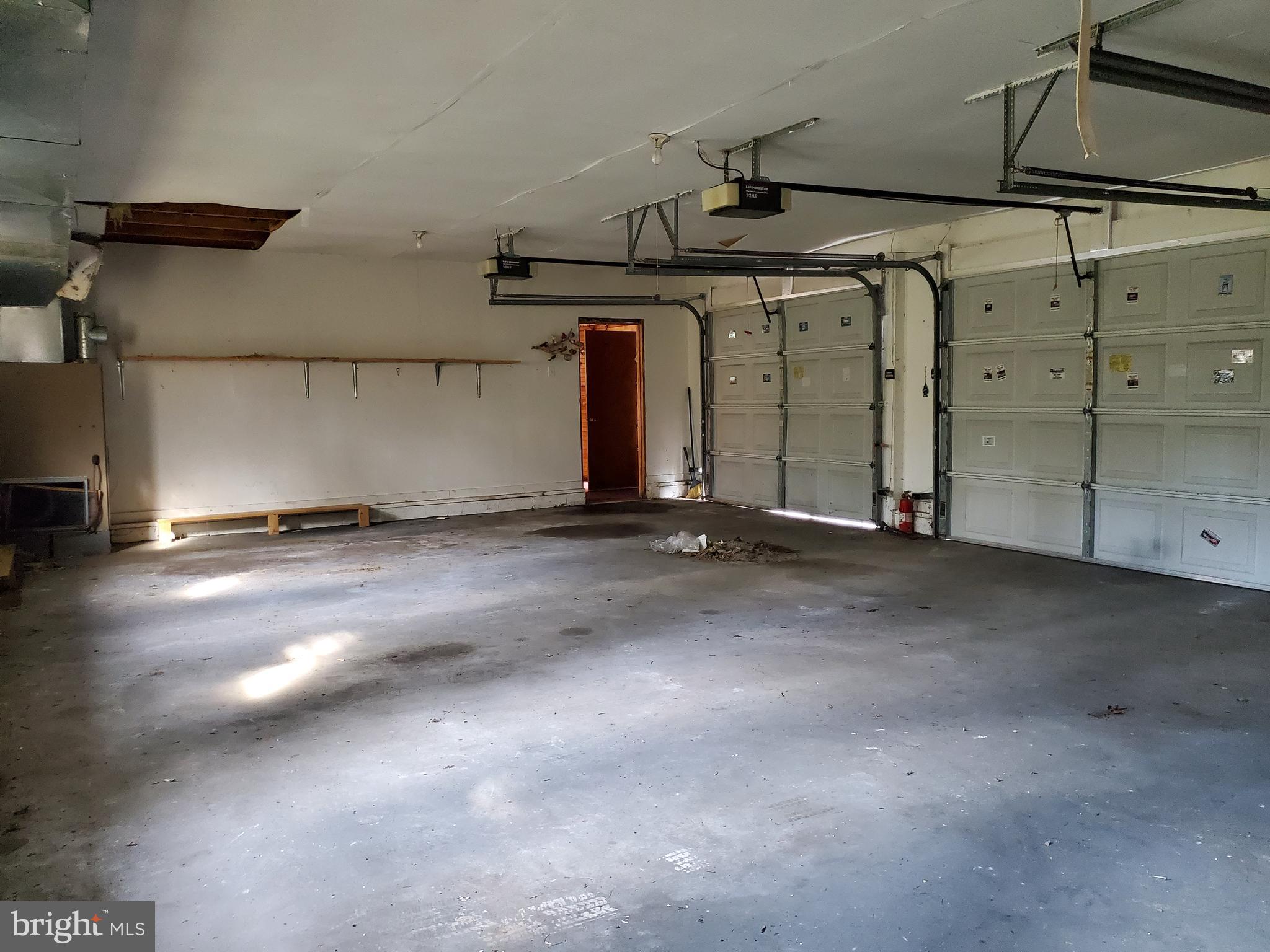 241 Hoffman Road Wind Gap, PA 18091 - Photo 8 of 11 Inside 4 bays - 3 are open