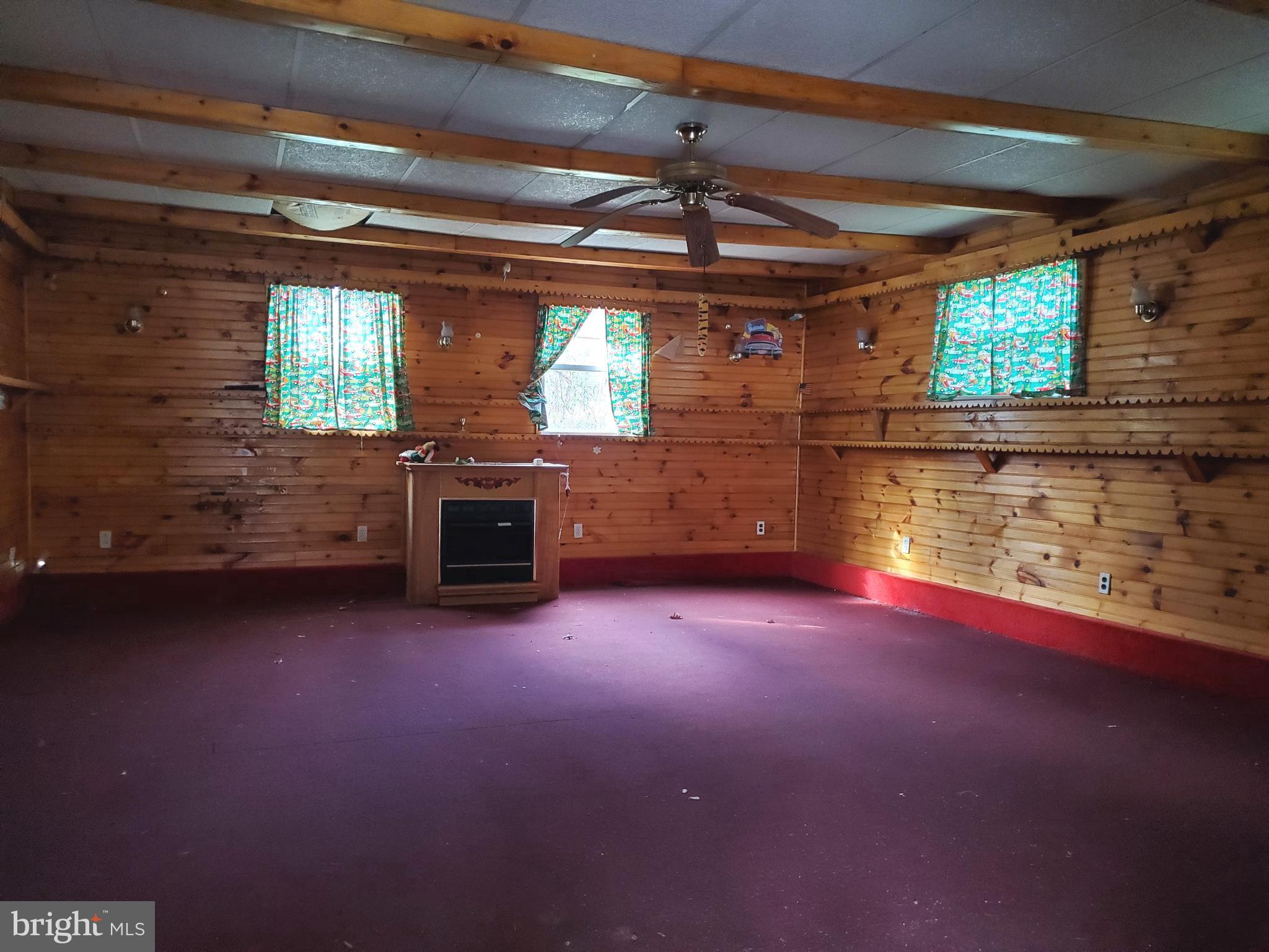 241 Hoffman Road Wind Gap, PA 18091 - Photo 10 of 11 Showroom connecting the 4 bay and 2 bay garages